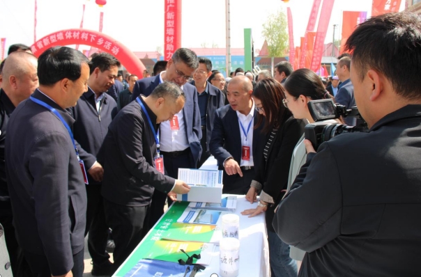 公司参加甘肃省新型墙体材料下乡活动